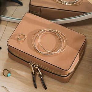 CALPAK jewelry organizer. Used one time Beautiful case!